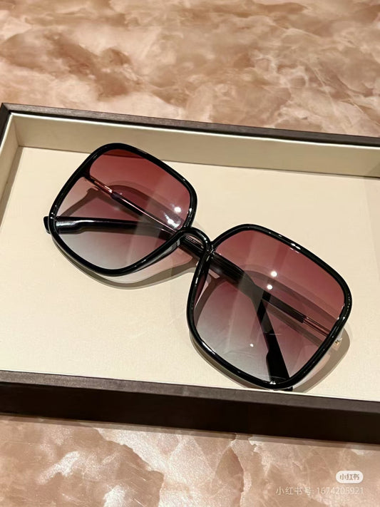 Luxury Eyewear: Elevate Your Style with Exquisite Craftsmanship-135 sunglasses